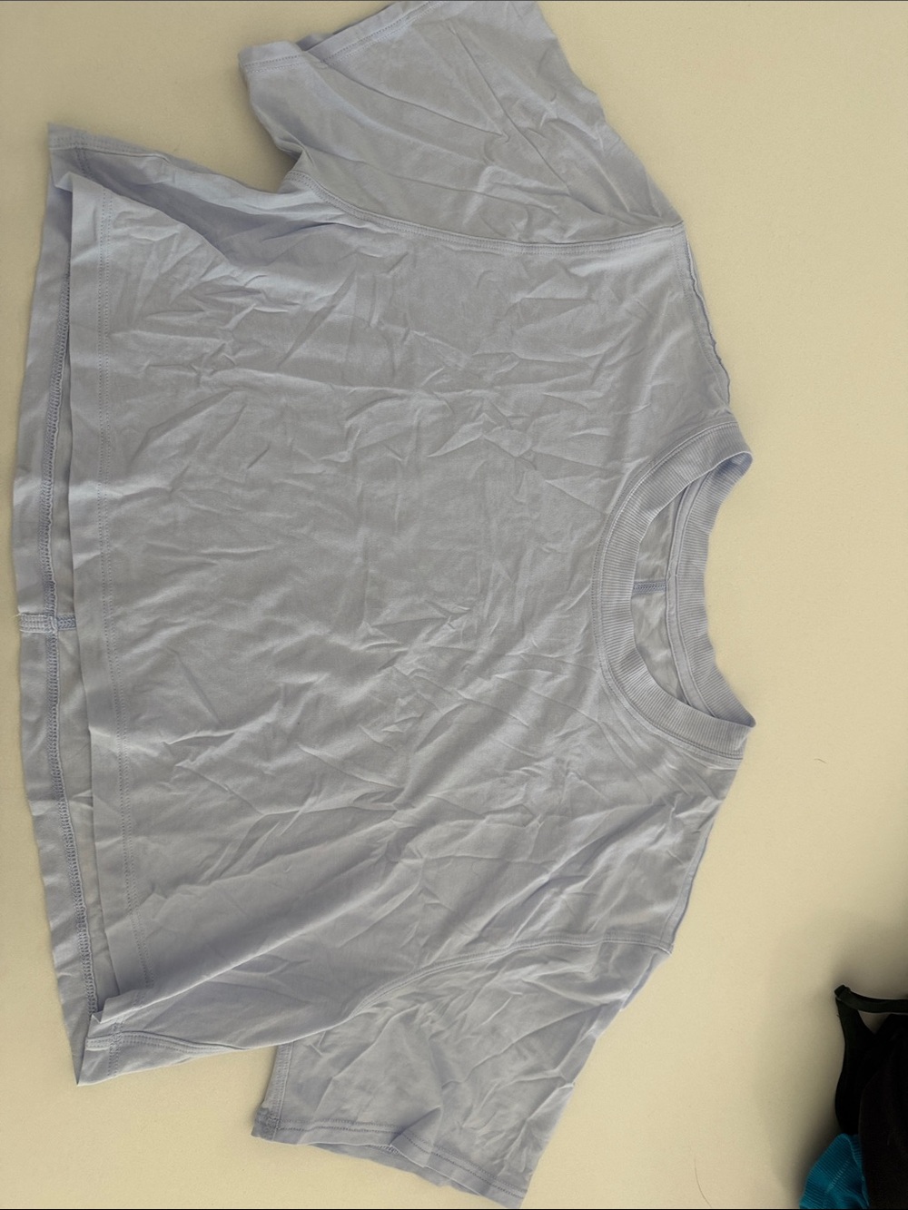 Lululemon flowy crop
Top